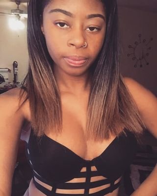 TheresaLauratu's profile picture. 