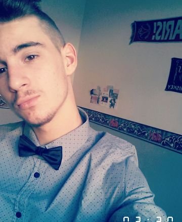 NicoDuten's profile picture. Nico 
18ans  
f.b:Nico Duten
Snap:Sax93190
Insta:NicoDuten 
Rugby ma Vie !