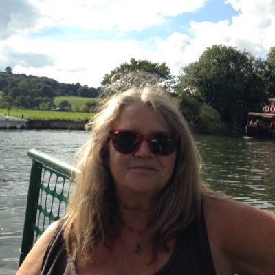 loveisaliveru's profile picture. Confirmed Lundyite. Frustrated Artist & Lover of Beauty in all things. .