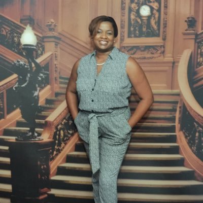 sherrhonda_f's profile picture. 