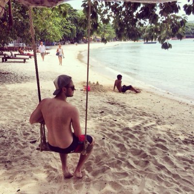 Maxoo_A's profile picture. Happiness is the truth #wayofthinking