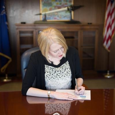 Dr. Heidi Macpherson Profile