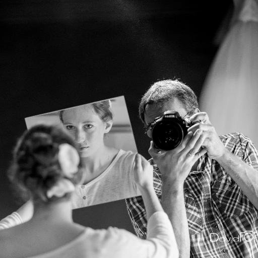 Photographes toutes disciplines, avec comme fil rouge le Mariage, portrait, bébé, grossesse et événementiel.