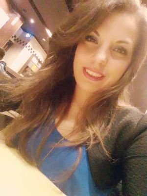 Studentessa in Scienze Politiche e delle R.I ; Lecce, Italia ; 

Amante del cinema, del teatro, dalla buona musica, della fotografia e della cultura.