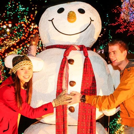 The Largest Holiday Festival in the Pacific Northwest! Over one million lights and more!