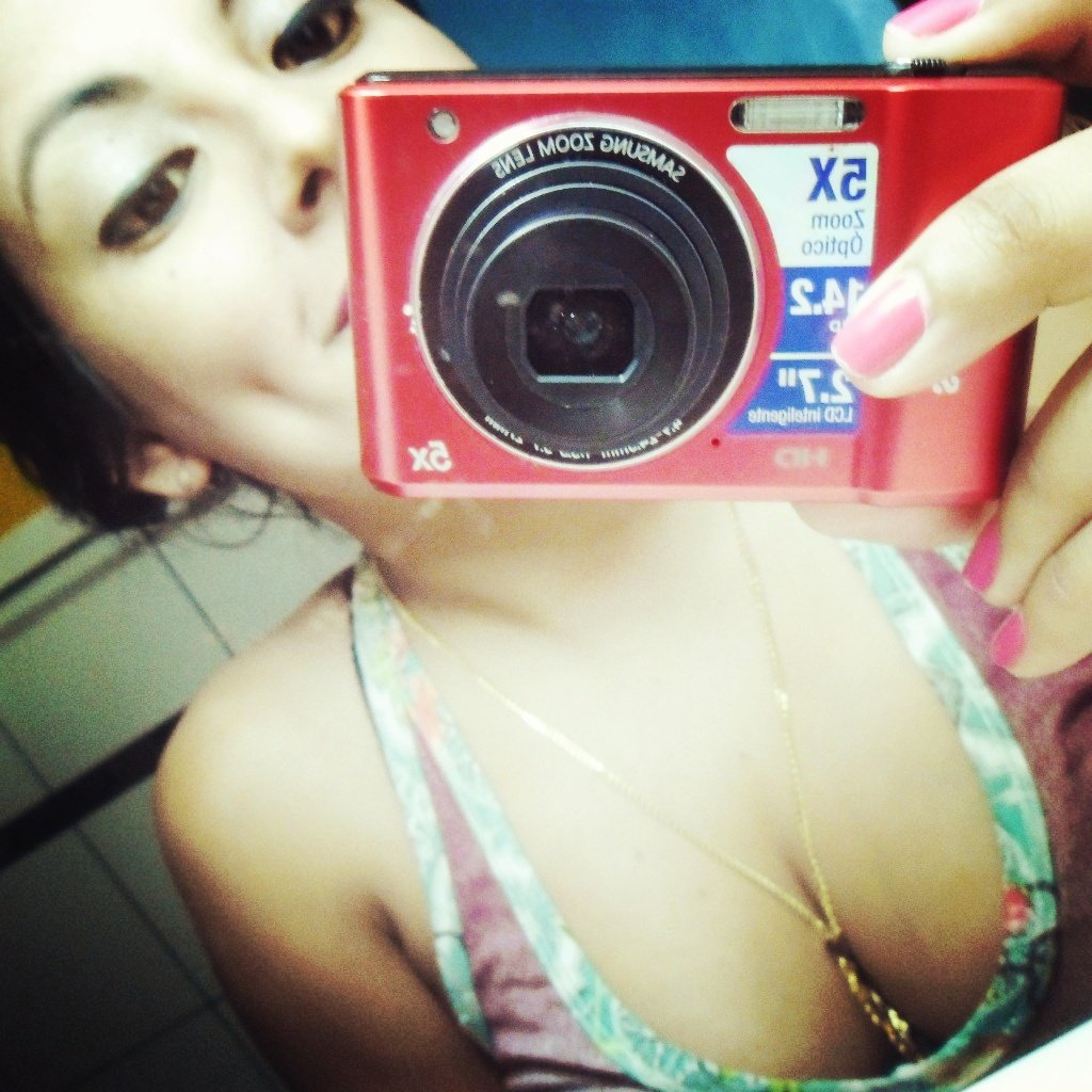 Flavia1995Dos's profile picture. Me siento Orgullosa De haber Elegido ser Hincha del Club Mas Grande del Mundo #CARP 3 Te Amo Infinitamente. Seguime y te Sigo :)