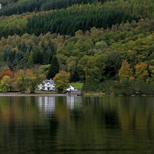 An exclusive use water front wedding venue & hotel located in the Trossachs National Park, Loch Lomond, Scotland.