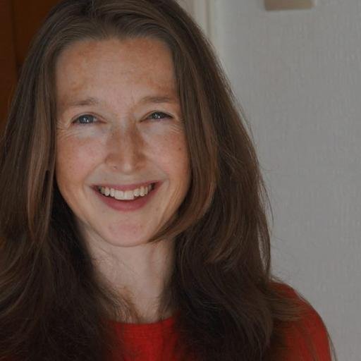 Aspiring children's author and PA to adorable three year in sunny(-ish) Cornwall :)