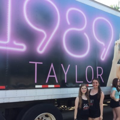 finallyclean_89's profile picture. Pittsburgh: June 6, 2015 Toronto: October 2, 2015 Taylor is a majestic being that I worship daily FINALLY CLEAN