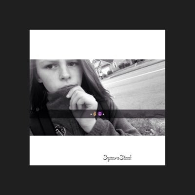 Adriana_Quealy_'s profile picture. add me on ig @softball_91002