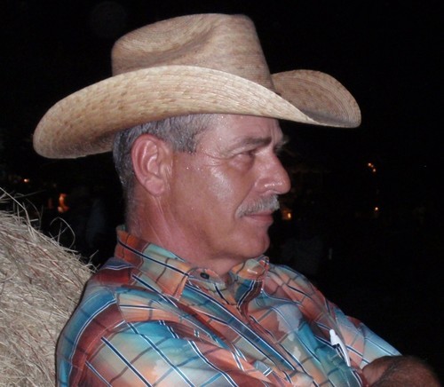 emviar's profile picture. 