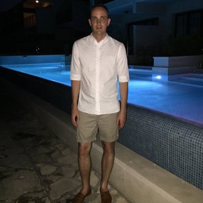 leej2409's profile picture. 