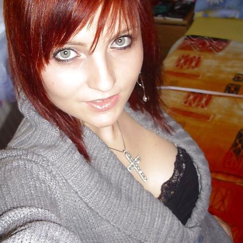 8lenaWebster's profile picture. Admirer of randomness.