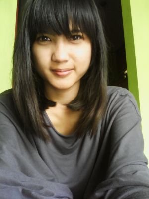 dessy_ris's profile picture. SUCCES IK UNDIP'13