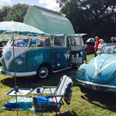 Hi we are Brad Split and Angelina, a 64 VW split screen camper & 72 convertable beetle available for wedding hire in the North West. we are cool, retro and fun!