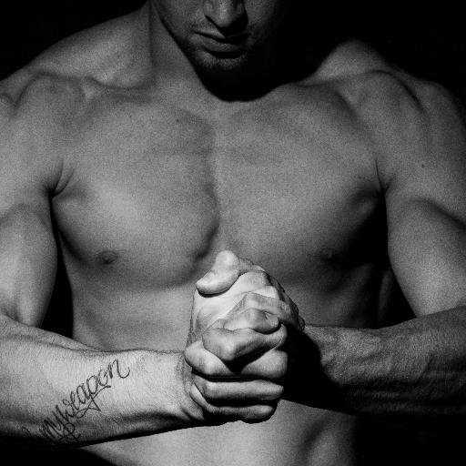 betterfitnessuk's profile picture. Getting up at the crack of dawn, eating nothing but chicken breast and broccoli ... there's got to be a better way. #fitness #gym #motivation #tips