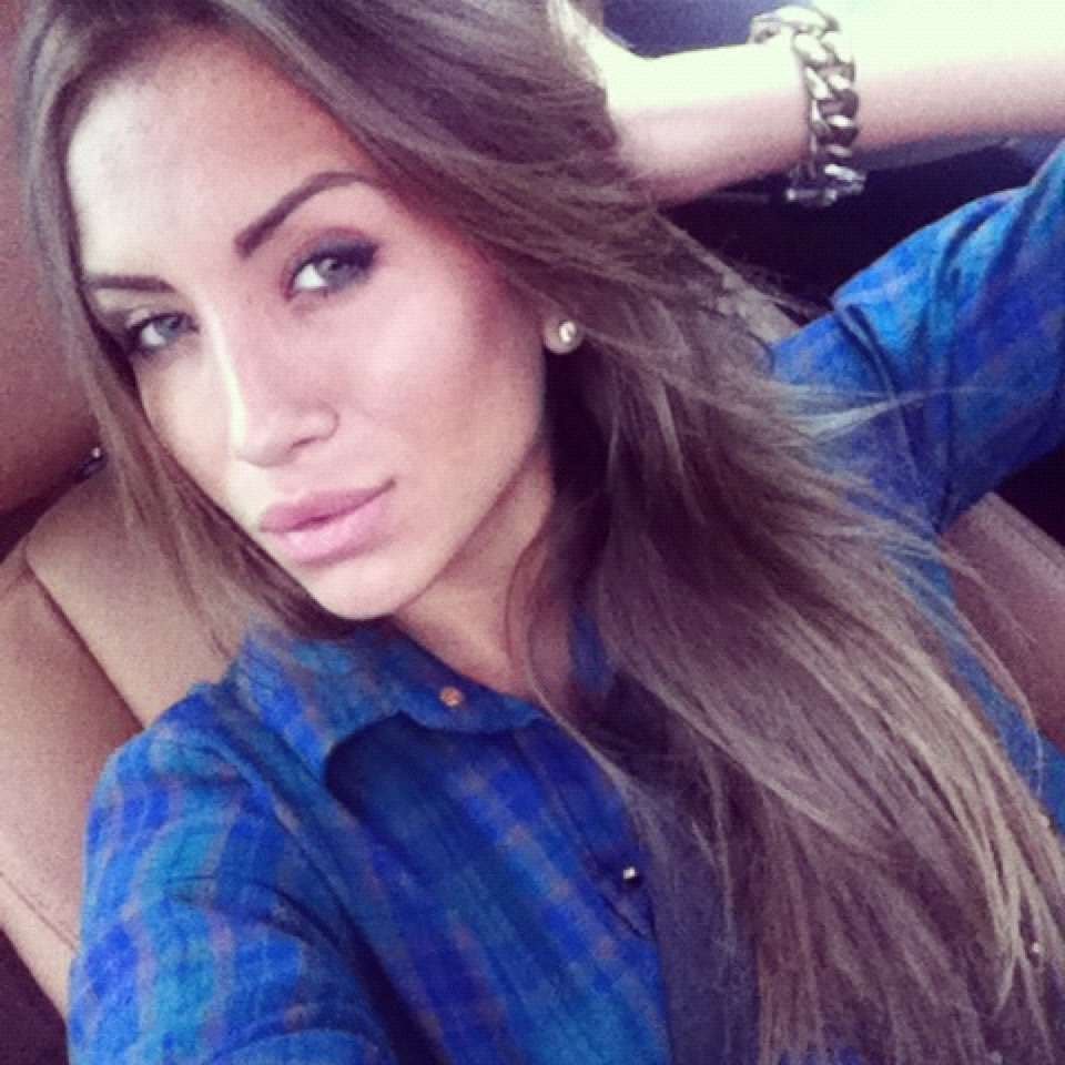 innapo0684's profile picture. Он мой. Мужской род. Единственное число.