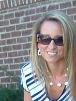 Mom of 4, avid reader, Hoosier fan, love to follow pop culture and health/wellness; my tweets are my own.