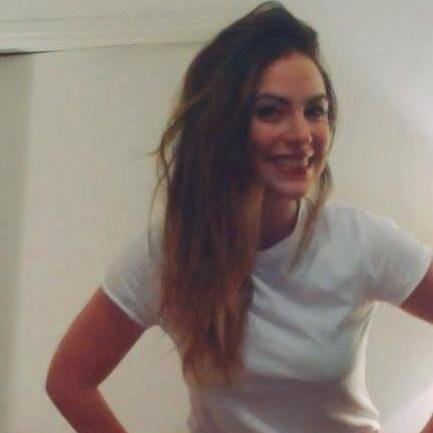 heleneobiwone's profile picture. @Cb_News x @INfluencialemag #Médias #Marketing #Communication #Pub #Création #Digital