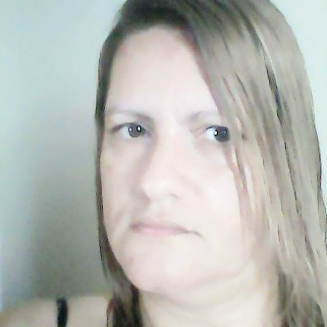 reginacatia13's profile picture. 