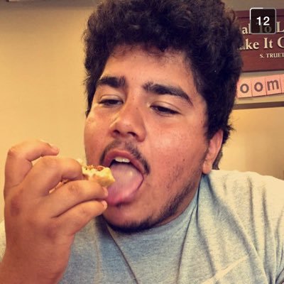 aayyyeeej's profile picture. walking dumpster fire