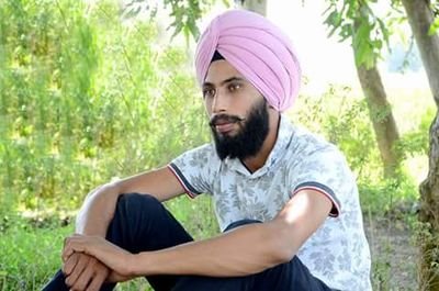 I like simple nd natural beauty,nd I don't like attitude nd fake personality ......