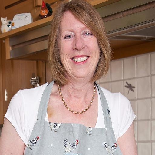 heart_to_home's profile picture. Please sign up to my newsletter and I'll give you 15% off absolutely everything on my website!