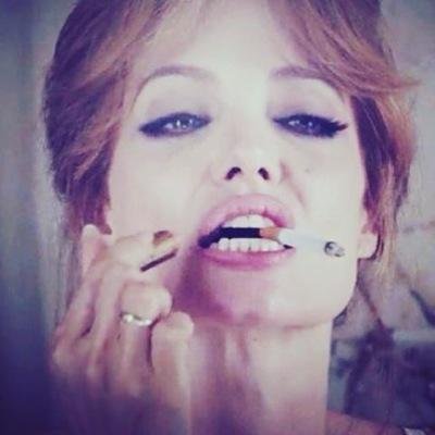 ‏‏‏لأن الدنيا صغيره اعطيها ع قد حجمها ، حبي لنفسي ثقه مو غرور ، يسموني مجنون قهوه .. single ياواد