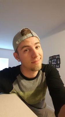 vincerr0708's profile picture. Hmm... I guess ill try this out one more time. lol