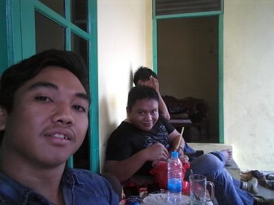 ali_goalkeeper's profile picture. Futsal player|| goalkeeper  syakira futsal academy||drumer FAWR    #CHELSEA fans