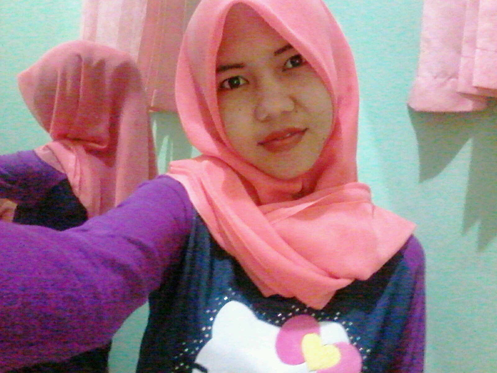 shely_yulia's profile picture. memulai untuk melangkah.... menuju tujuan hidup, meskipun selangkah demi selangkah tetapi akan membawa kita k'tujuan, asal arah yg kita tempuh benar.....