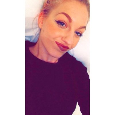 hollylouiserobb's profile picture. Surrey