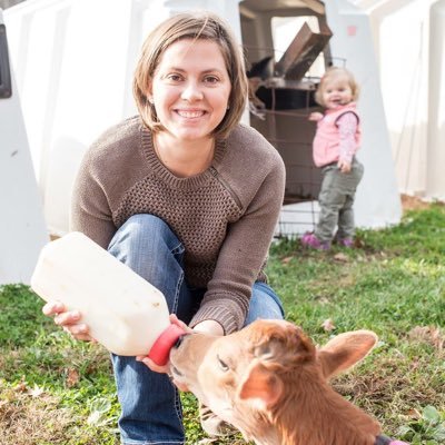 I am Renée, blogger at Eat Farm Love. But I am also a dairy farmer, farm wife, home cook, lover of food, graphic designer and mother.