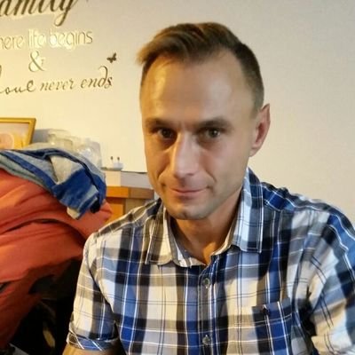 lkrzysztof19's profile picture. :-)