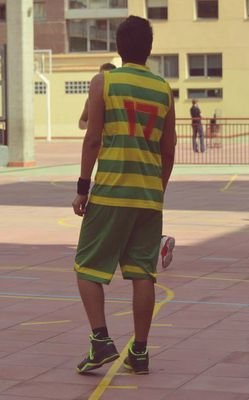 oscarvs17's profile picture. Die for something beautiful~