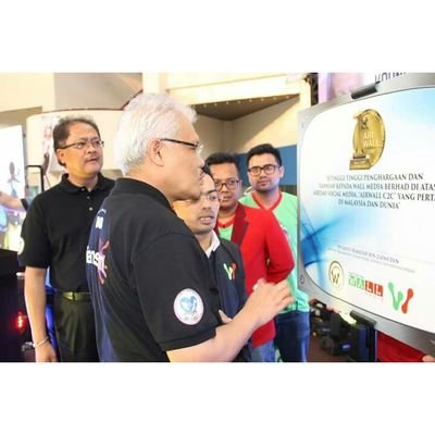 #ShareTheValue #MediaTelcoCommunication Career #WallAdsTv #AirtimeSocialMedia #PayPerShare #WALLFOLLOWBACK #Asean #H2H #H2HGateway #AirwallC2C #SocialMediaPayU