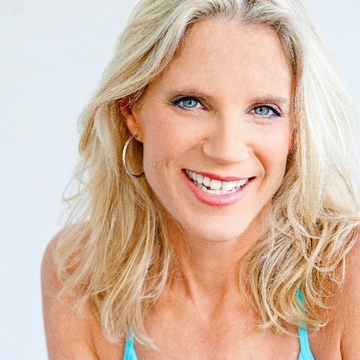 #KeyNoteSpeaker, author, #BrainHack coach - on a mission to promote honest, free health information & events to those who need it most. #LeadershipBurnout