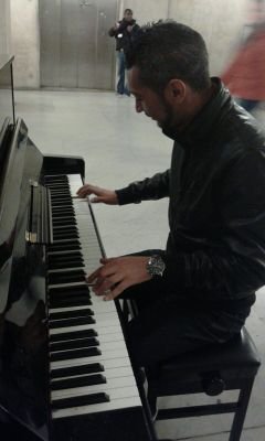 monsophia's profile picture. Je vive ´la happy life'