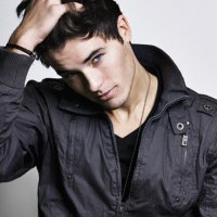 Derek (@justaloneiguess) 's Twitter Profile