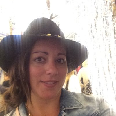 Posh_Palate's profile picture. Explorer of all things Food + Drink. Okanagan socializer & wine obsessed. Keeping up with Nicole ~ cheers!