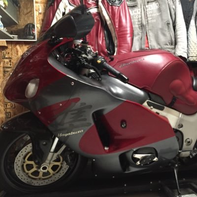 rialuro's profile picture. 