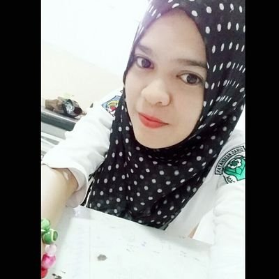 Azmaa_AzMaaa's profile picture. 06-Januari-1994|| healt of Analis