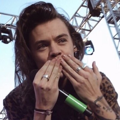 free follow from @inkycurls follow me there if you want :) don't follow this one!!