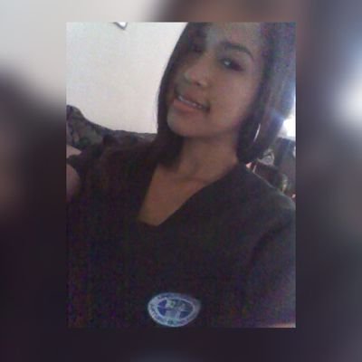 Futura Comunicadora Social Con vocación :) Sonriendole a la vida siempre :D Con un tanto de locura. Simplemente Venezolana!
