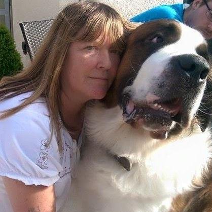 mad on darts , I love all animals love children also mum to four boys ,and foster mum to 3 boys i have 13 grandchildren, and yes i know im far to young :)