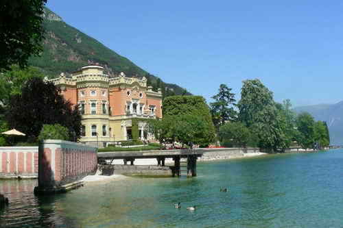 Informatie en tips over Gardameer, Lago Maggiore en Comomeer! All about Lago di Garda, Lago di Como and Lago Maggiore - http://t.co/mFuhtLbkTd