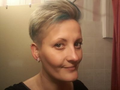 adelinedudu's profile picture. 