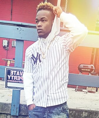 _kinggemini8's profile picture. #handsomeandwealthy #rugby #football #215 #717 #dreamchaser #selfmade