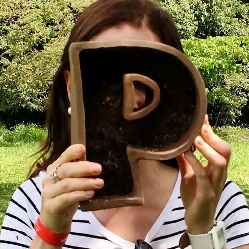 VariasAnnas's profile picture. Be honest, be grateful, be good, be sexy and karma will do the rest