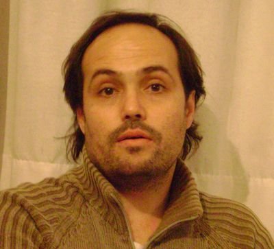 gglegarreta's profile picture. Me baje de Hanomag 75 en Tres Arroyos y termine haciendo Biología Molecular en La Plata. Del alazán de papá al cáncer de mamá (que lo parió Mendieta)